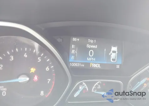 2018 Ford Focus Se z USA, uszkodzony, nr VIN 1FADP3F27JL328304